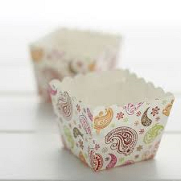 Square Baking Cup White Dot